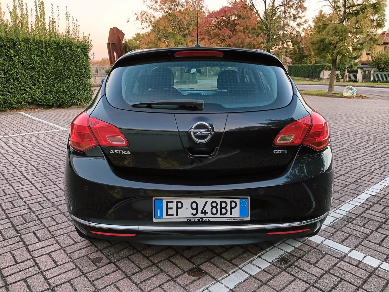 Opel Astra 1.7 CDTI 130CV EcoFLEX S&S 5 porte Cosmo Fleet..CELL 320 147 1147 WUATSAPP 3276540940