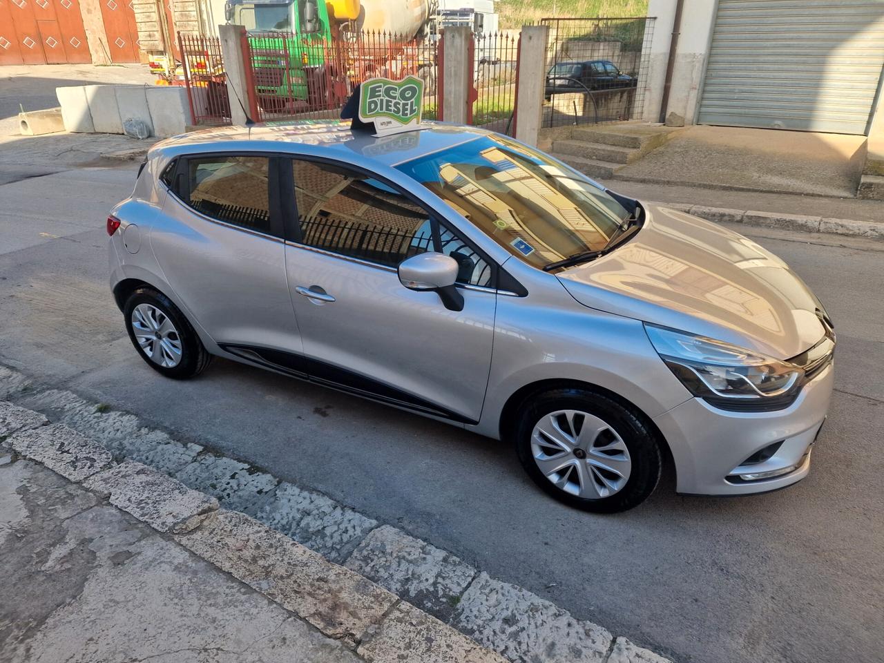 Renault Clio dCi 8V 75 CV 5 porte Life