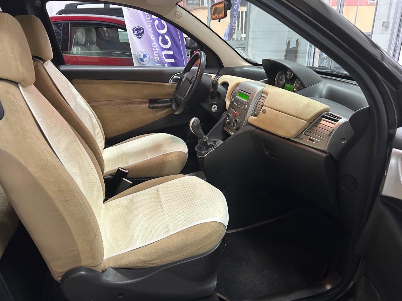 Lancia Ypsilon 1.3 MJT 75 CV Clima Neo Patentati