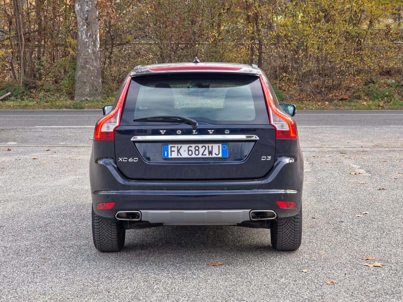 Volvo XC 60 XC60 D3 Geartronic R-design 2017-E6 Manuale