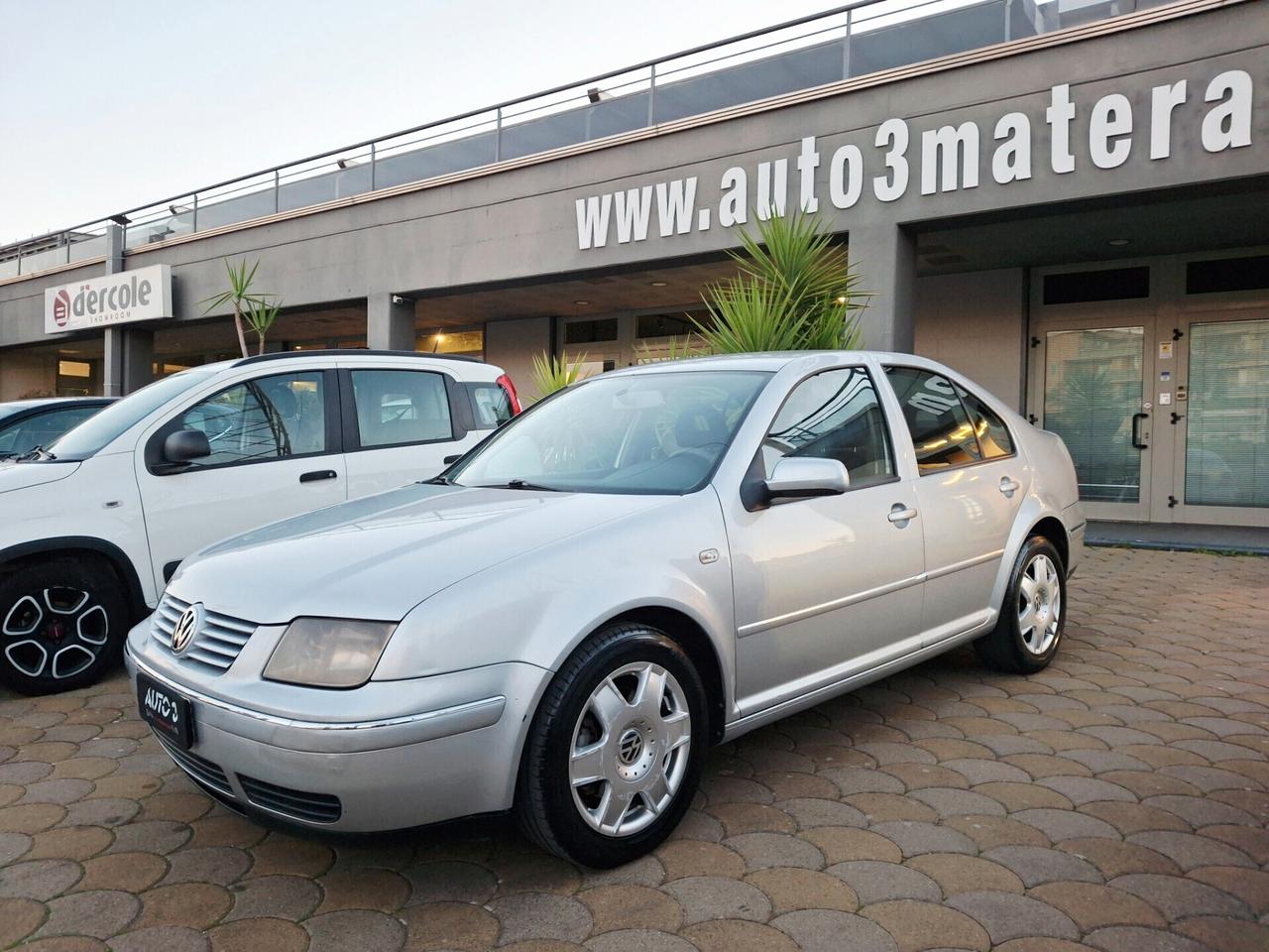 Volkswagen Bora 1.9 TDI/130 CV +Gancio+Carrello