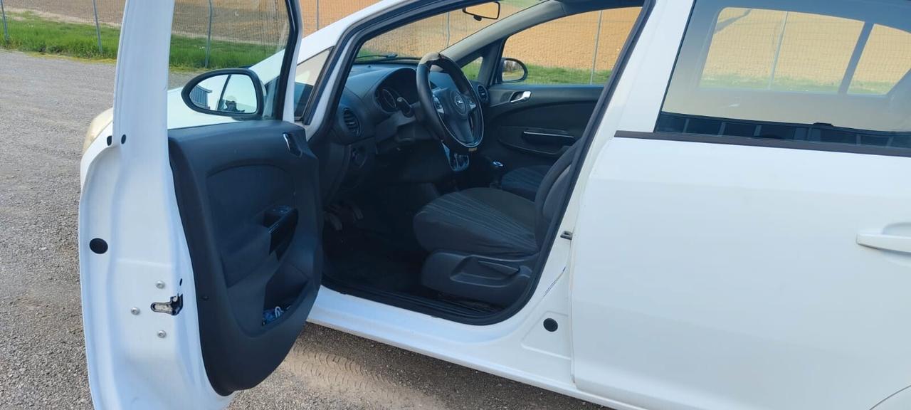 Opel Corsa 1.2 80CV 5 porte GPL-TECH Edition