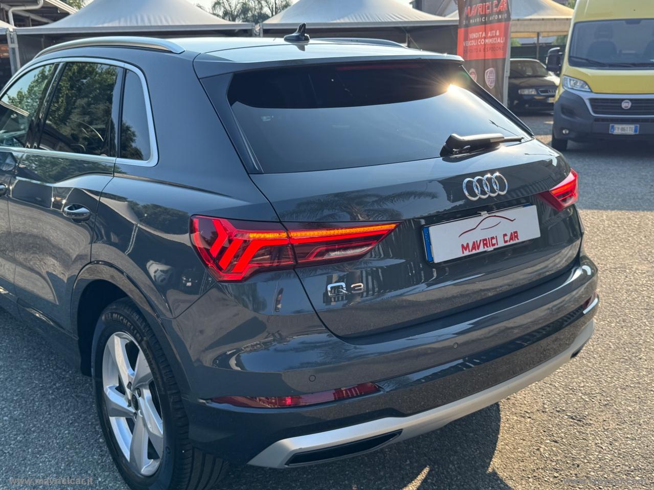 AUDI Q3 35 TDI S tronic Business Advanced