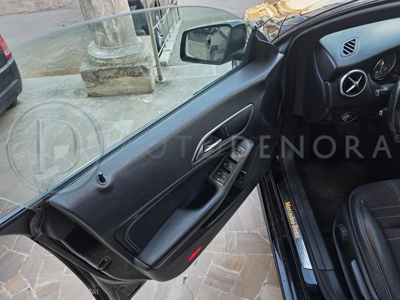 Mercedes-benz CLA 220 CDI Automatic Premium#LED#TETTO#PELLE#CAM#CARPLAY