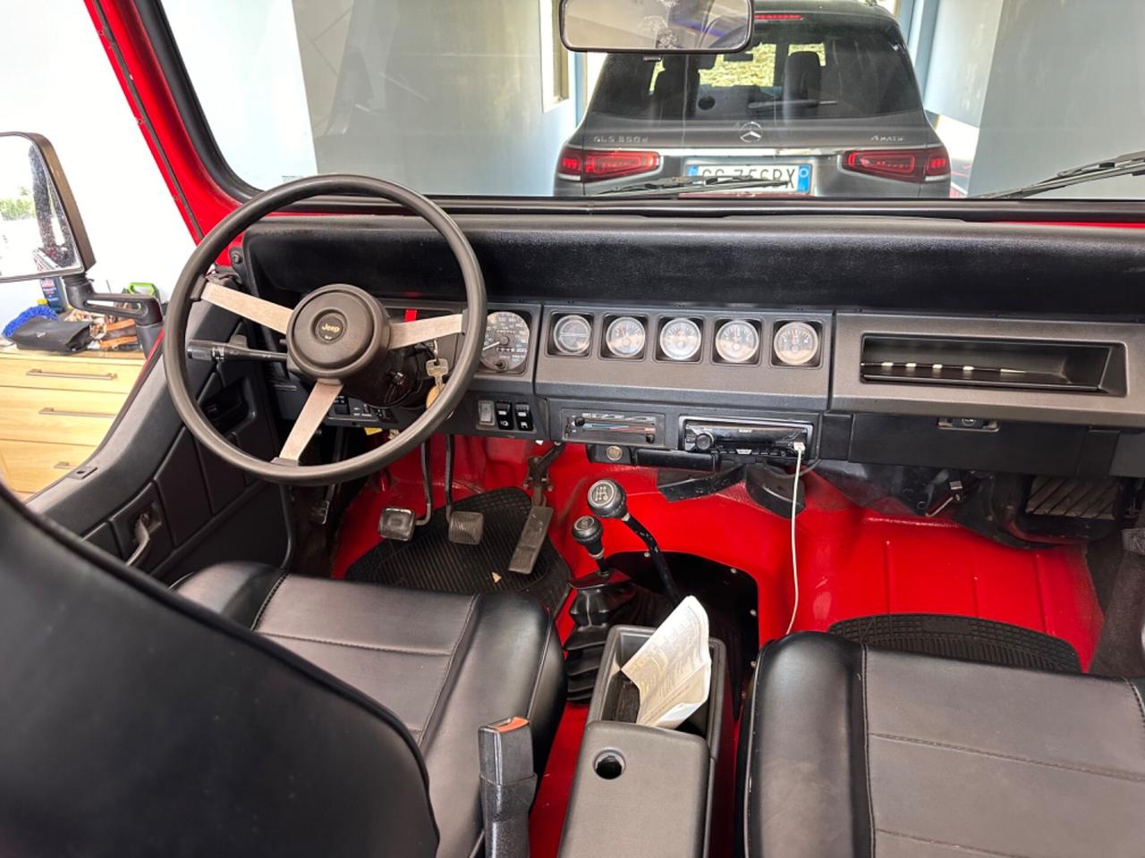 Jeep Wagoneer 2..5 benzina