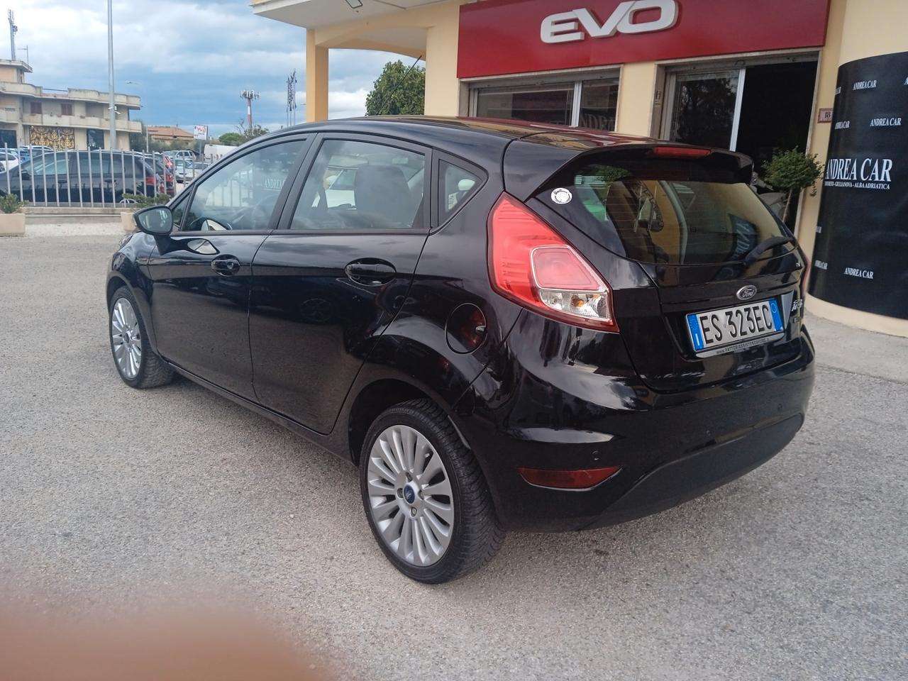 Ford Fiesta 1.4 Benz/gpl