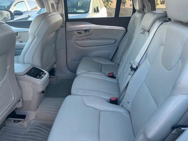 Volvo XC 90 XC90 D5 AWD Geartronic 7 posti Momentum