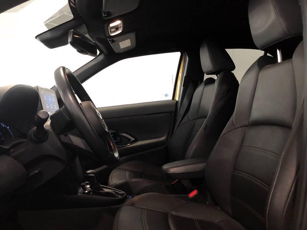 Toyota Yaris Cross 1.5 H Premiere FWD E-CVT