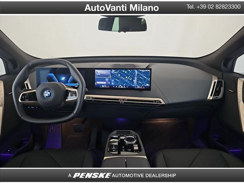 BMW iX xDrive40 Pacchetto Sportivo