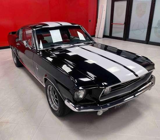 Ford Mustang Mustang door Fastback GT 4800 auto
