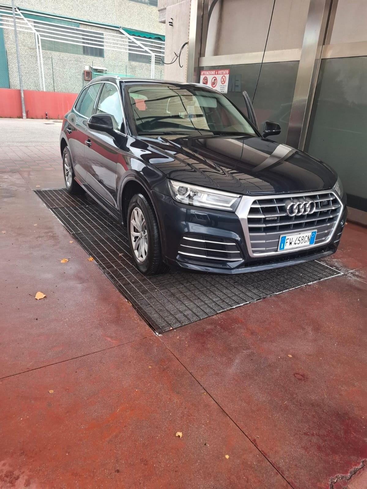 Audi Q5 2.0 TDI quattro S tronic Business