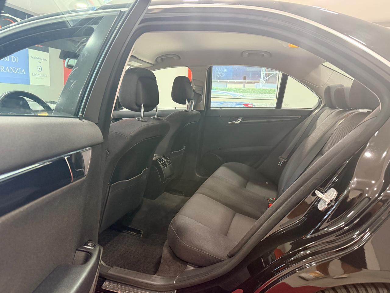 Mercedes-benz C 200 CDI BlueEFFICIENCY Avantgarde