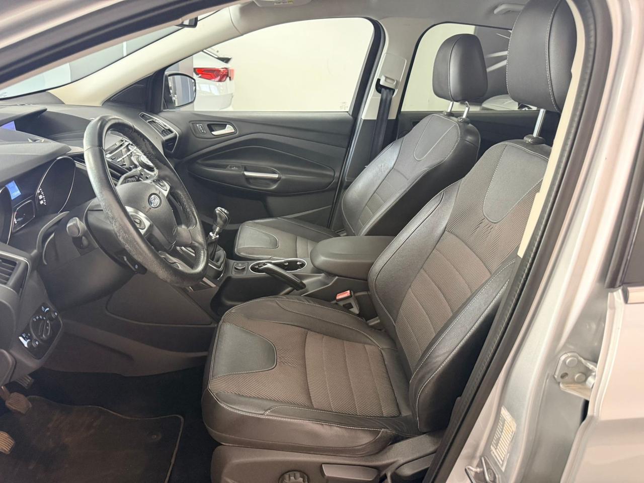 Ford Kuga 2.0 TDCI 150 CV S&S 4WD Titanium