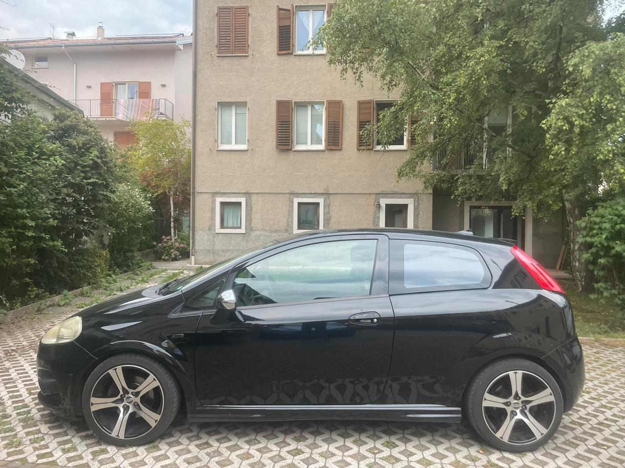FIAT GRANDE PUNTO 1.9 MJT 130CV 6M - ADATTA A NEOPATENTATI