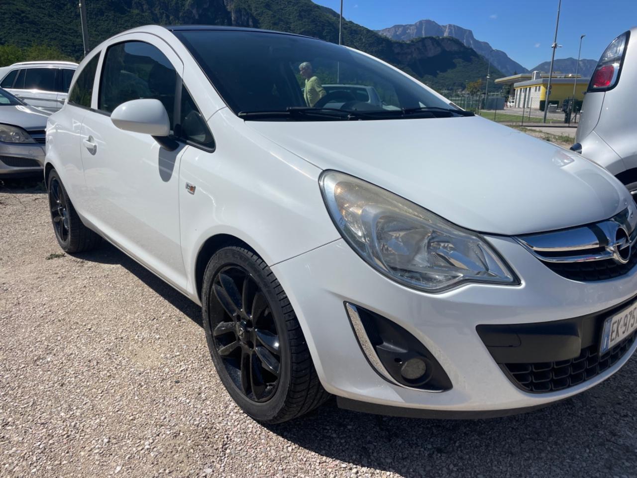 Opel Corsa 1.3 CDTI 95CV F.AP. 3 porte b-color