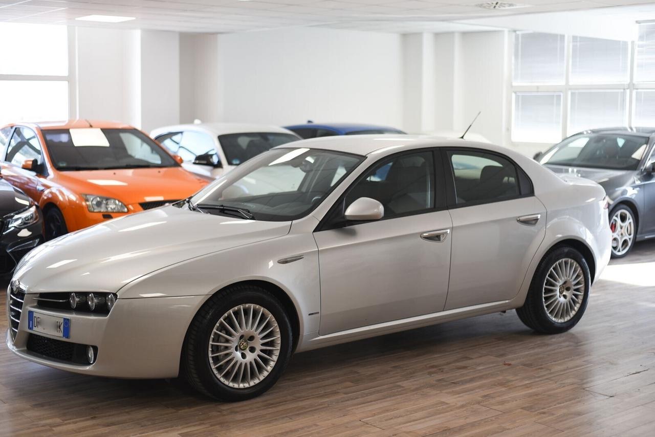 Alfa Romeo 159 1.9 JTDm 16V Exclusive Q-Tronic