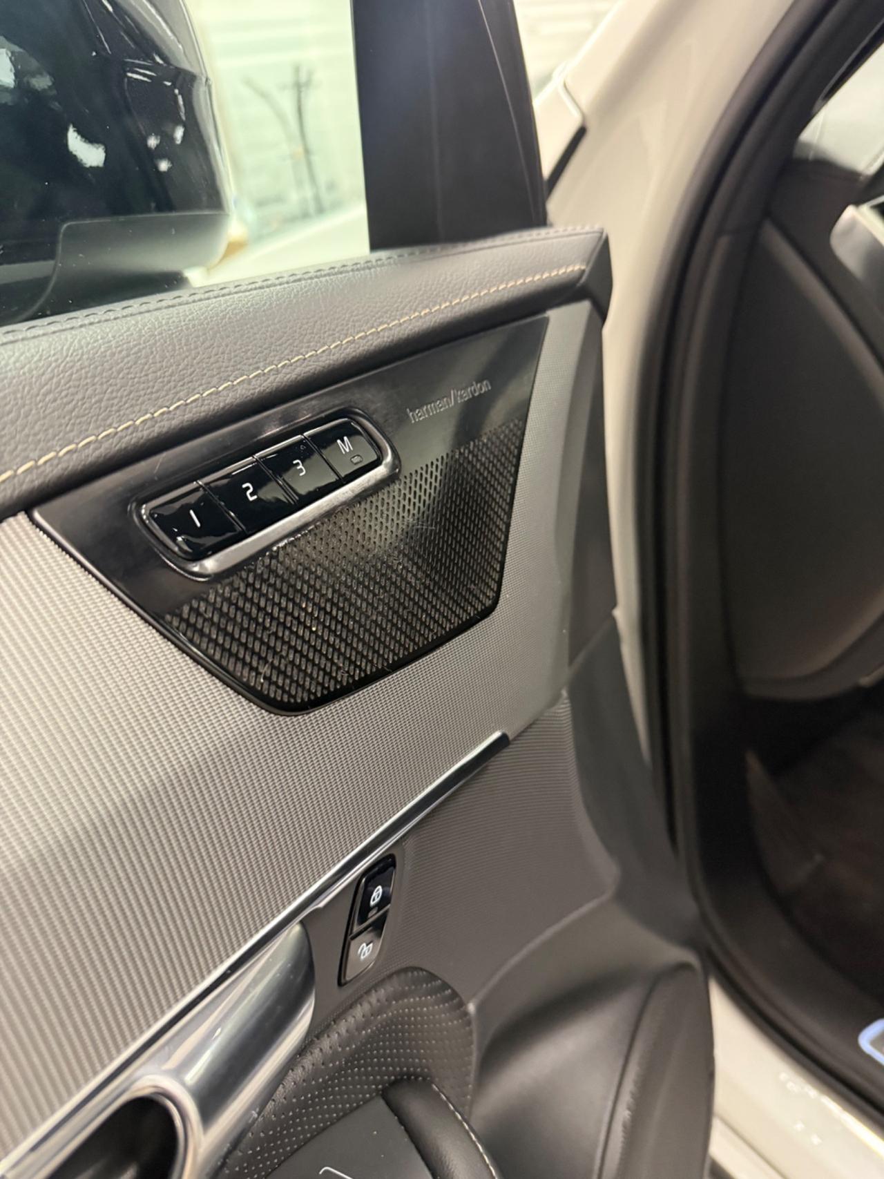 Volvo XC 90 XC90 B5 (d) AWD automatico Plus Dark