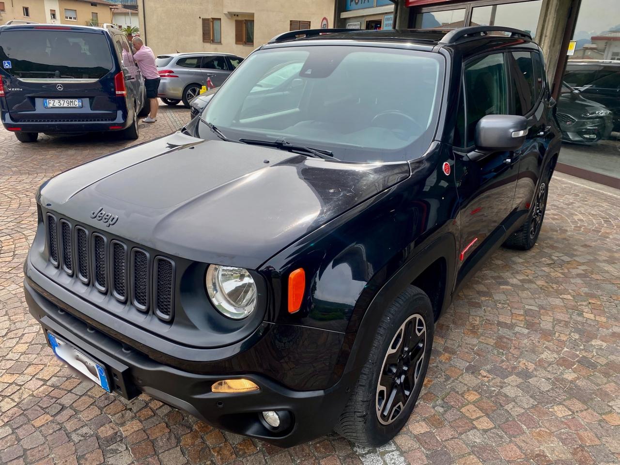 Jeep Renegade 2.0 Mjt 170CV 4WD Active Drive Low Trailhawk