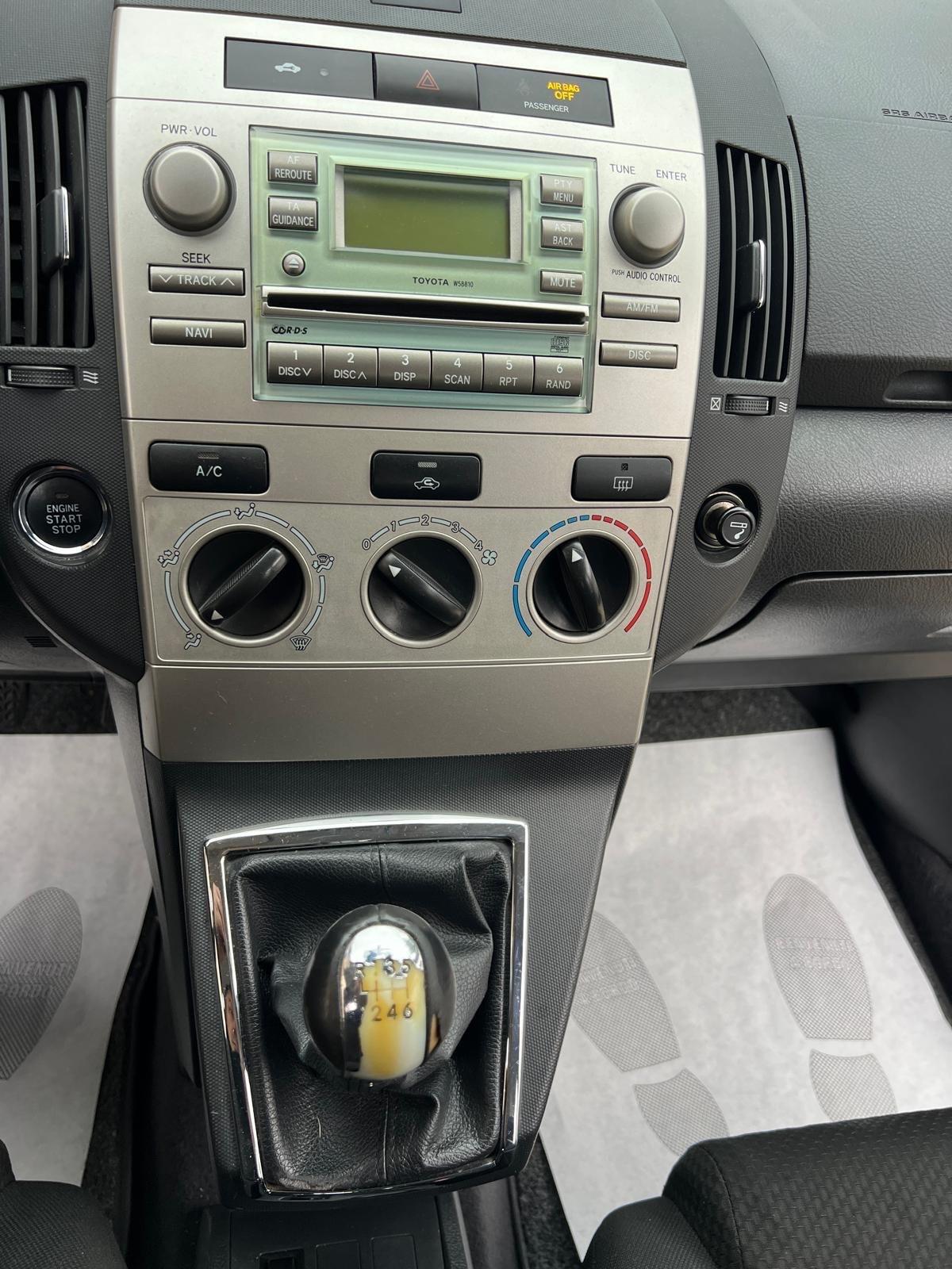 Toyota Corolla Verso 2.2 16V D-4D