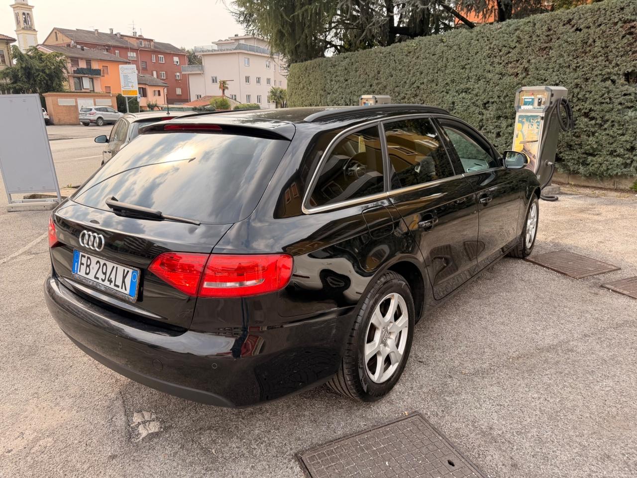 Audi A4 2.0TDI 143cv NEOPATENTATI EURO5