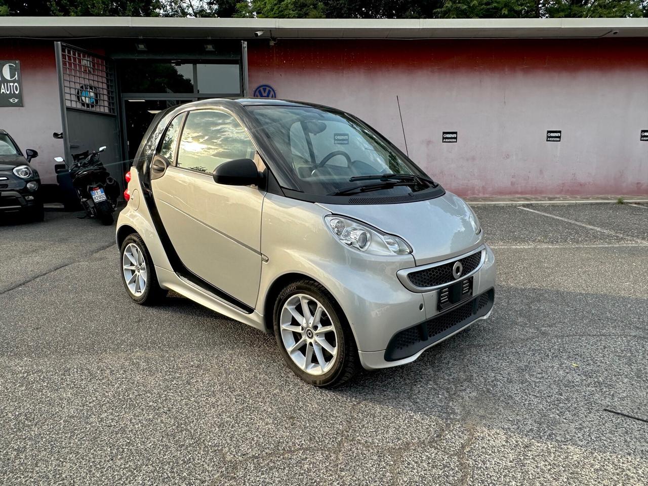 Smart ForTwo 1000 52 kW coupé passion Navigazione NO OBBLIGO FINANZIARIO GARANTITA PERMUTE E RATE