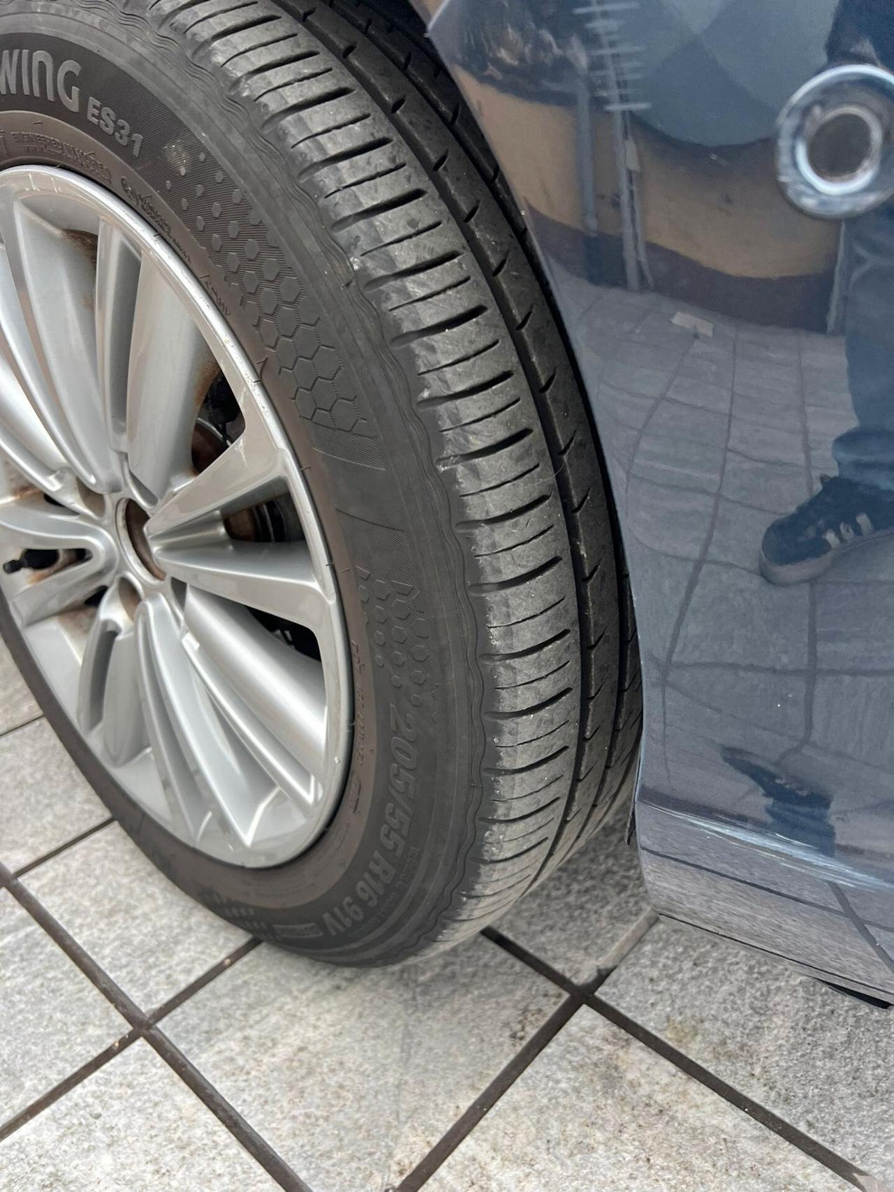 Citroen C4 1.6 e-HDi 115 airdream Exclusive