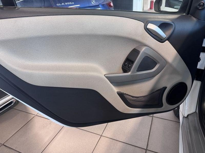 smart fortwo Fortwo 1.0 mhd Pure 71cv