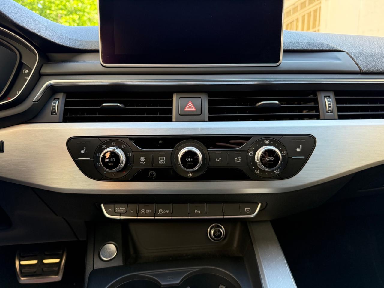 Audi A4 Avant 2.0 TDI quattro S tronic Business Sport