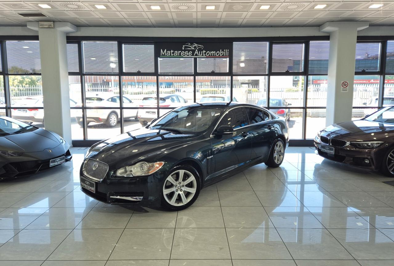 Jaguar XF 3.0d 241cv V6 Pelle Navi Finanziabile