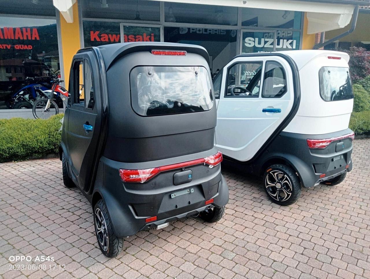 SCOOTER CHIUSO VITALE CABINATO ANZIANI O DISABILI