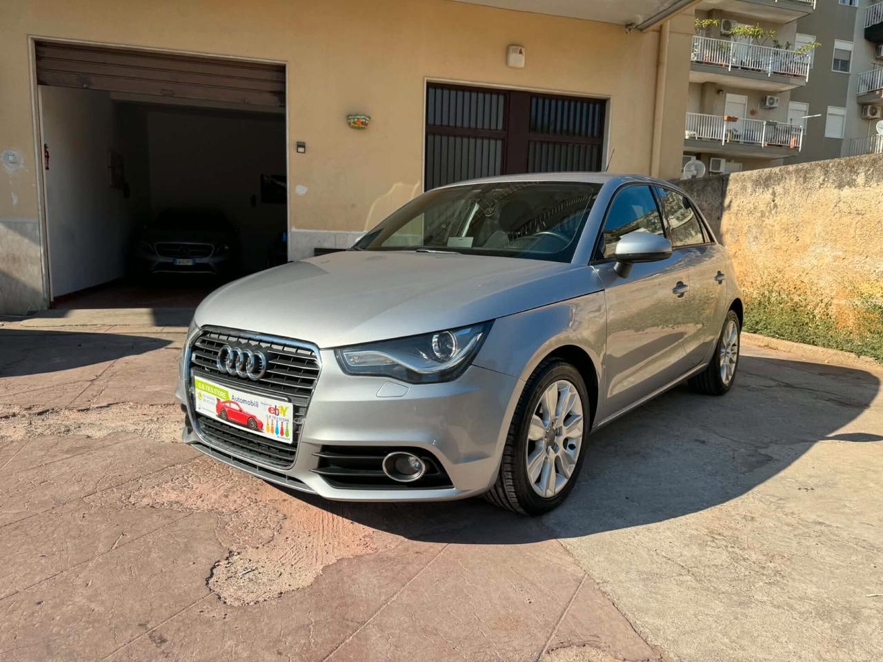 AUDI A1 1.6 TDI 105CV AMBITION 2015 BI-XENON