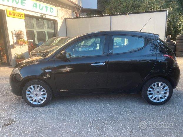 LANCIA YPSILON 1.3MJT 95CV 5 PORTE S&S SILVER.