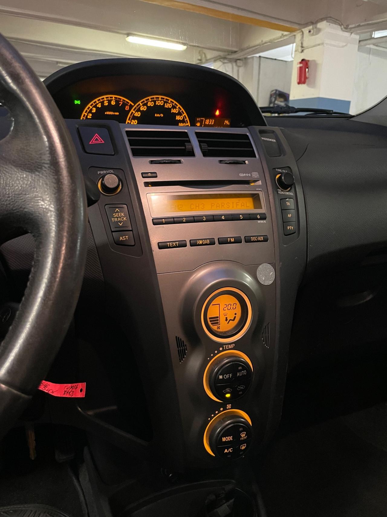 Toyota Yaris 1.0 Neopatentati Euro 5