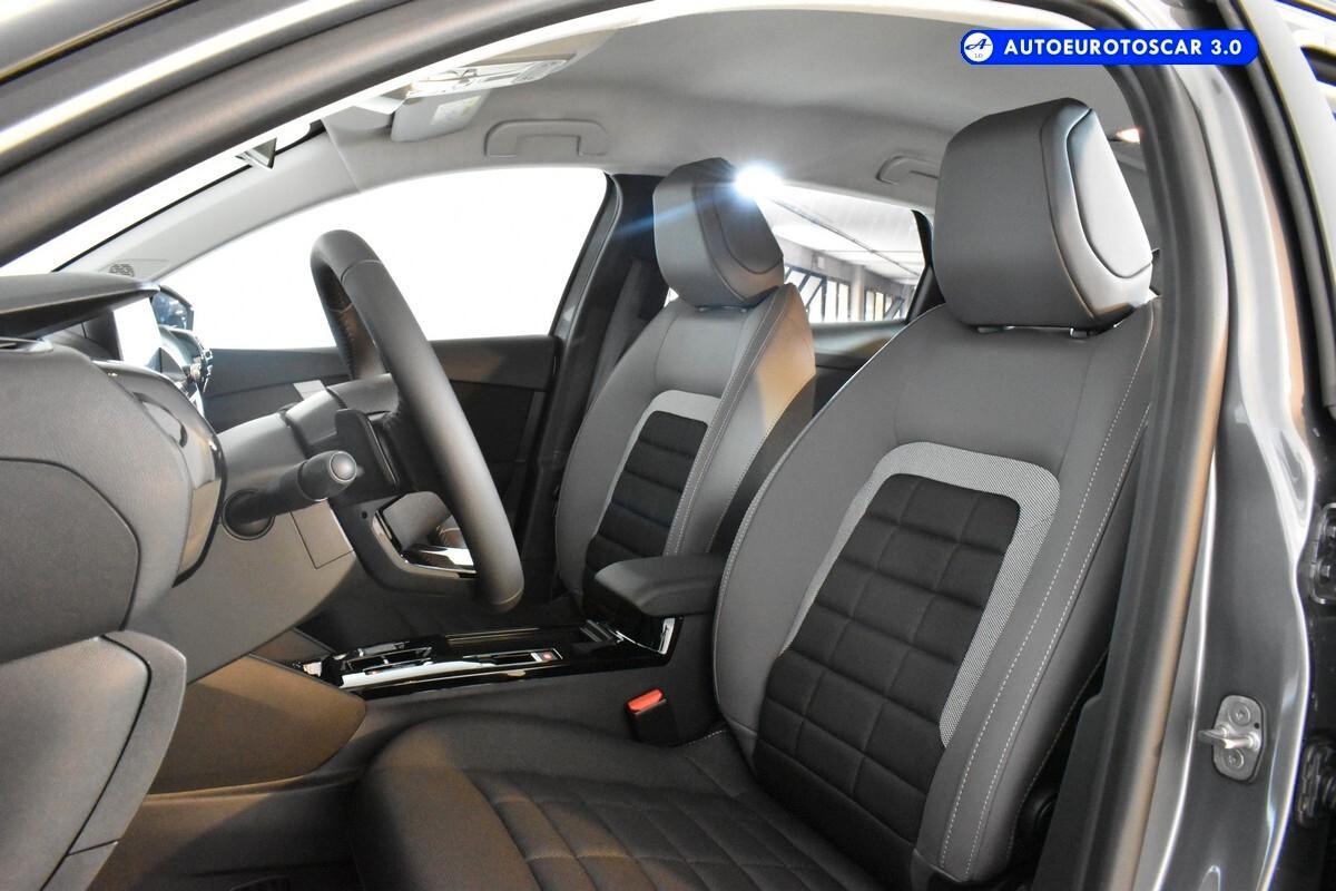 Citroen C4 Hybrid 136 e-DCS6 Plus