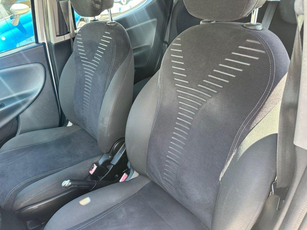 LANCIA Ypsilon 1.2 69 CV 5 porte S&S Gold