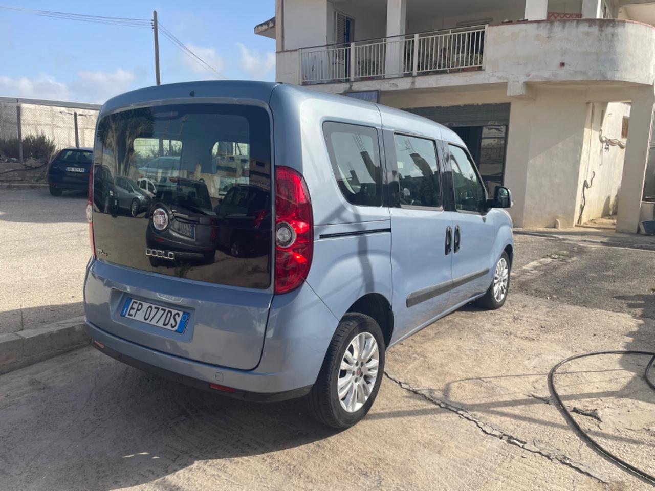 Fiat Doblo N 1 5 posti 2,0 diesel