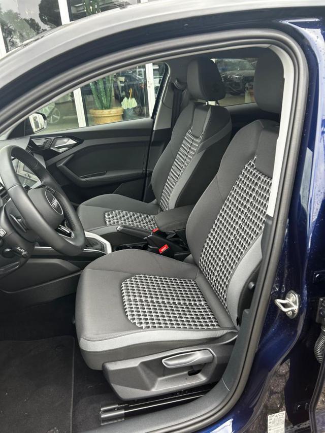 AUDI A1 allstreet 30 TFSI S tronic Identity Contrast