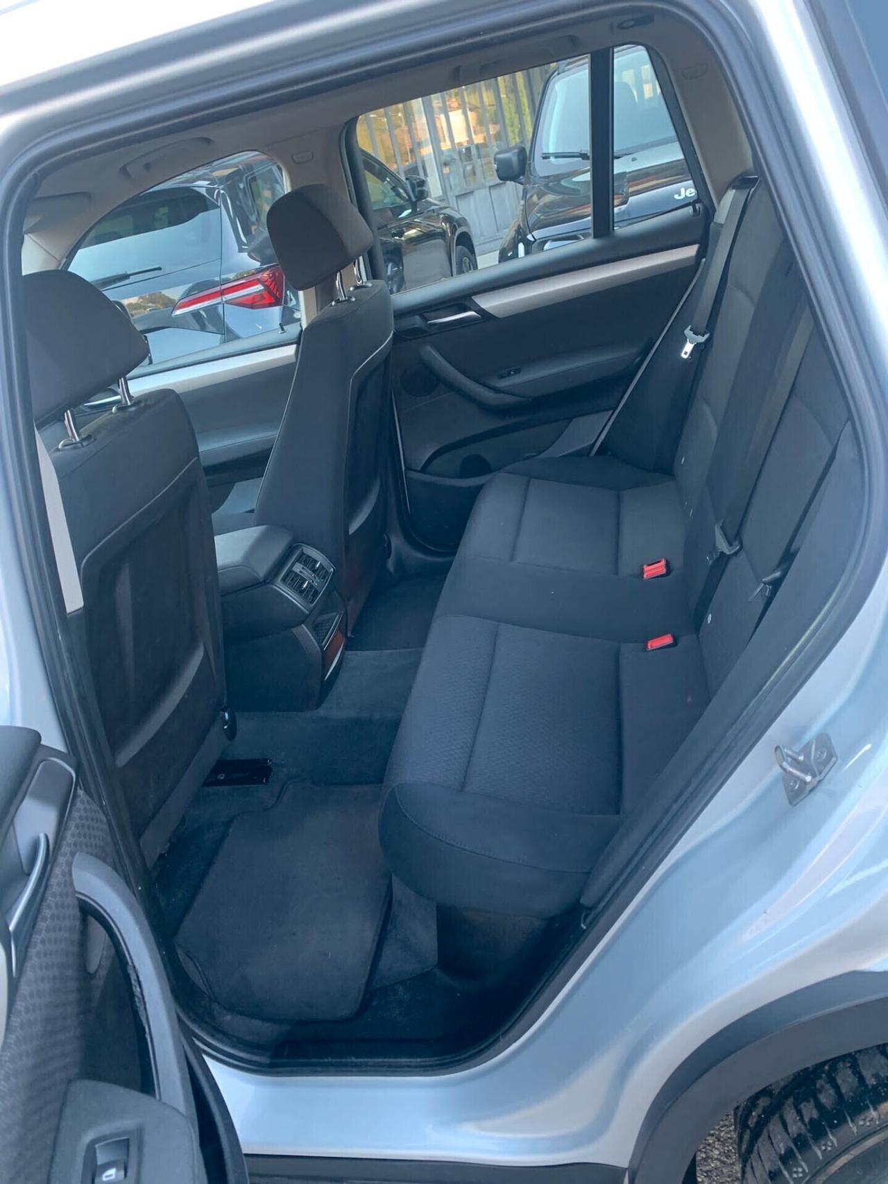 Bmw X3 tdi 4x4 , autamatico, tagliandato regolarmente 2012 197000 km , accessoriata.