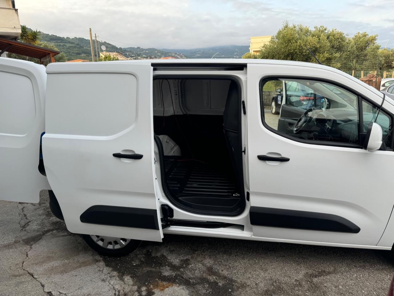 Opel Combo Cargo XL 1.5 Diesel 130CV S&S PL 950kg Edition