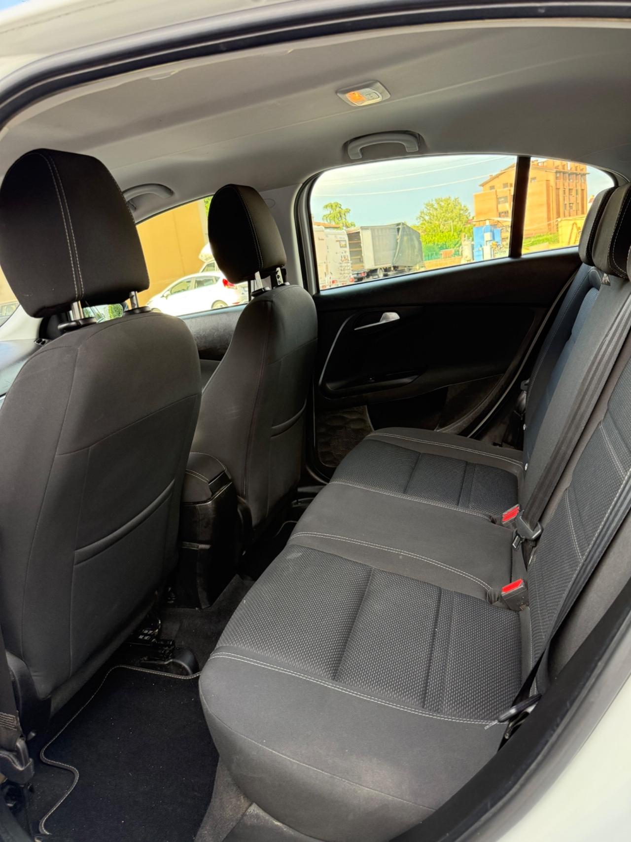 Fiat Tipo 1.3 Mjt S&S 5 porte Sport