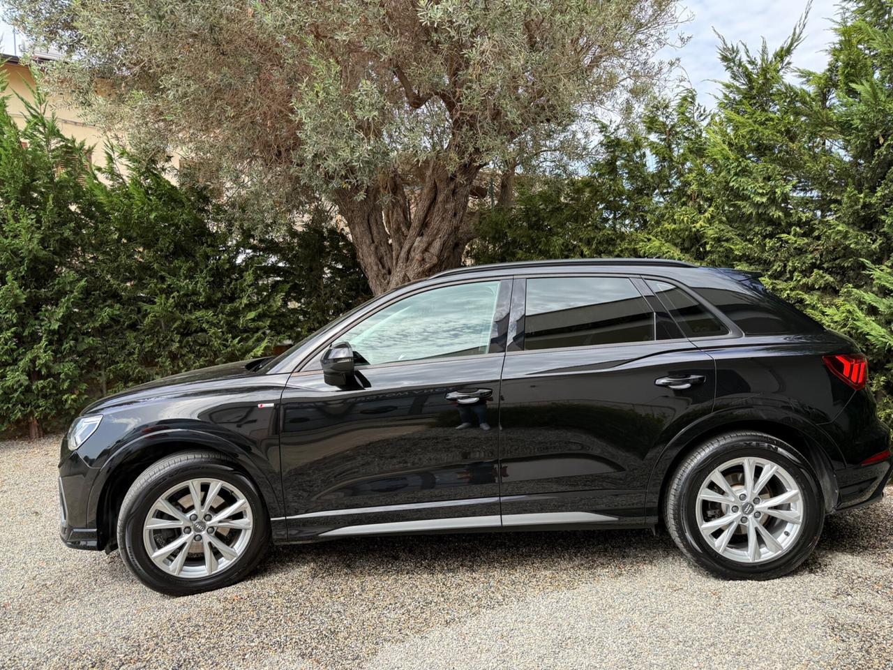 Audi Q3 35 TDI S tronic S line