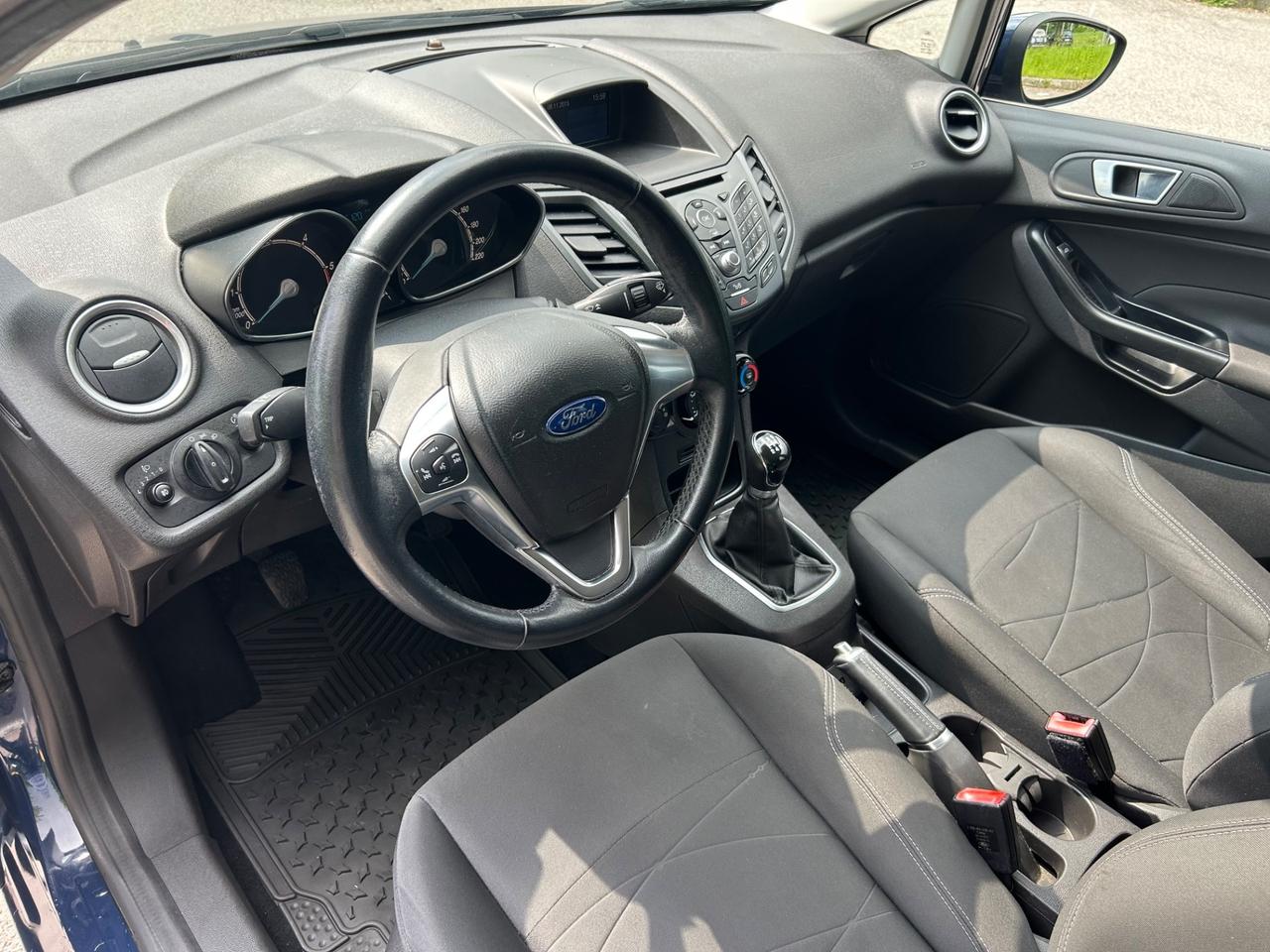 Ford Fiesta 1.5 TDCi 75CV 5 porte Black &*Neo patentati