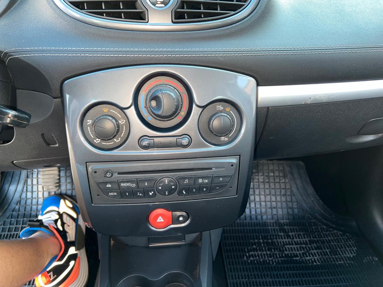 Renault Clio 1.5 dCi 75CV 5 porte - 2011