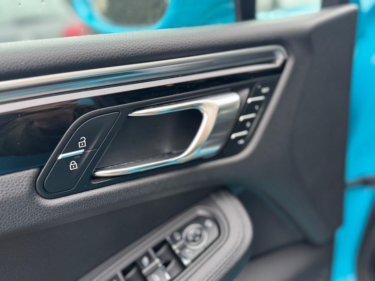 Porsche Macan -- 2.9 S #9082