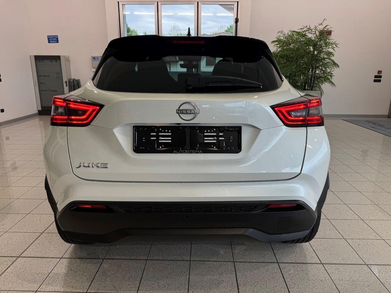 NISSAN Juke II 2024 1.0 dig-t N-Connecta 114cv dct - COME NUOVA!