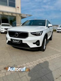 Volvo XC40 Mild Hybrid B3 163cv Crystal White 2025