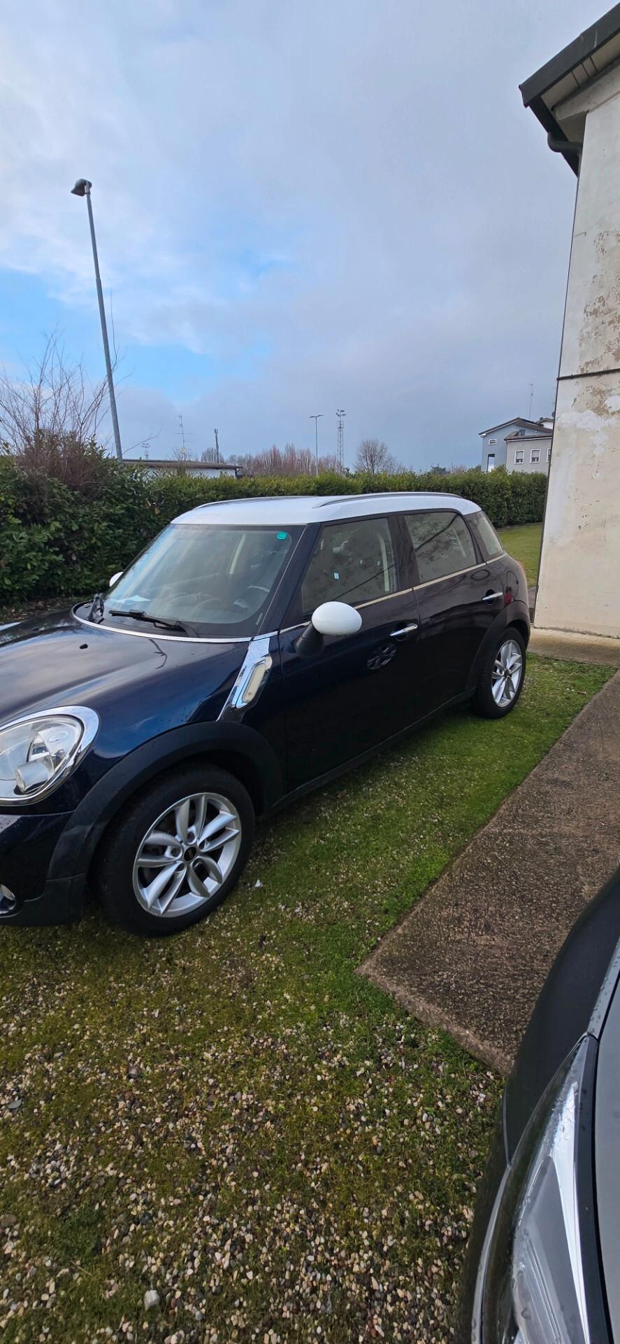 Mini Cooper Countryman 2.0 D Automatica