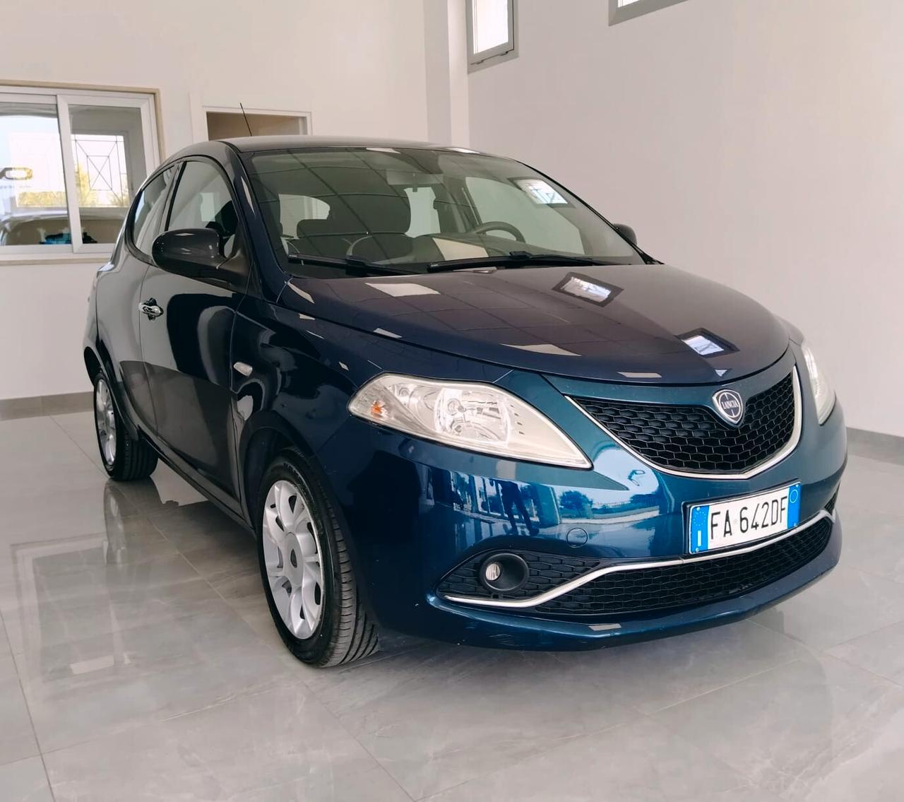 Lancia Ypsilon 1.2 69 CV 5 porte GPL Ecochic Gold
