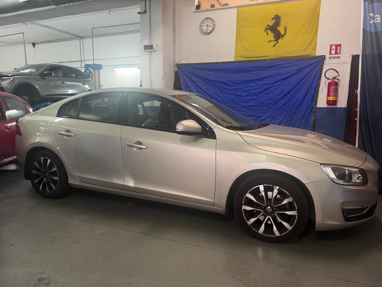 Volvo S60 D3 Geartronic Summum