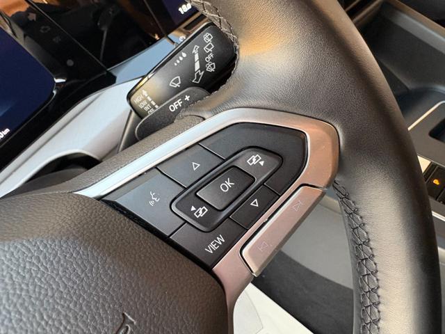 VOLKSWAGEN Golf 2.0 TDI DSG SCR Life COCKPIT-LUCI AMBIENTE